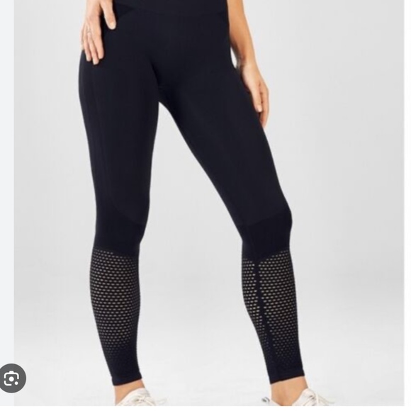 Fabletics Black Leggings Classic Design Size M - Picture 1 of 6